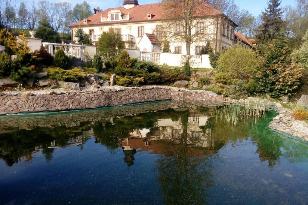 Zamecek Zdiky - Knizeci Apartman Bujanov Экстерьер фото