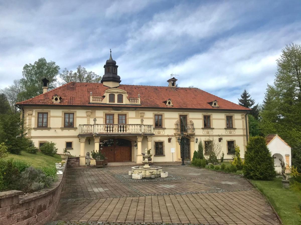 Zamecek Zdiky - Knizeci Apartman Bujanov Экстерьер фото